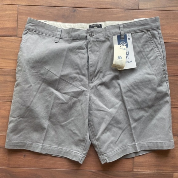 Dockers Perfect Short Classic Fit Men's Grey Size 38 - Picture 1 of 10
